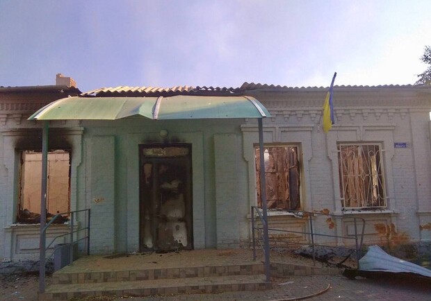 В Пологовском районе российские оккупанты уничтожили здание сельсовета. 