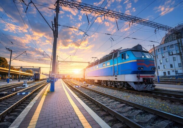 Розклад потягів із Запоріжжя на 12 червня. 
