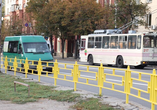 Как будет ходить общественный транспорт в Запорожье 13 июня - фото