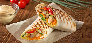 В Киеве стало больше людей, которые отравились шаурмой: специалисты провели проверку