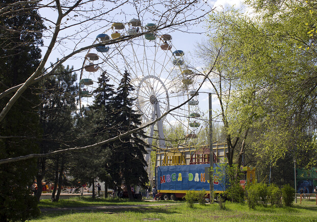 В Запорожье остается в силе запрет на посещение парков: где можно гулять. 