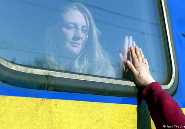 Щодня із Запорізької області виїжджає по 1,5 тисячі людей. 