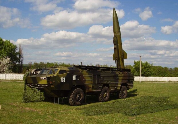 В Энергодар российские военные начали свозить ракетные установки Точка-У. 