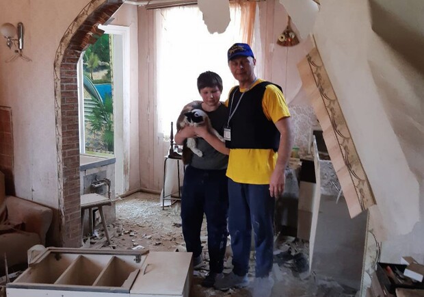12-летний мальчик из Запорожской области показал свой разрушенный дом. 