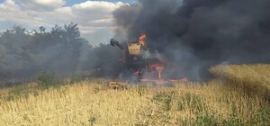 В Запорожской области комбайн взорвался на противотанковой мине