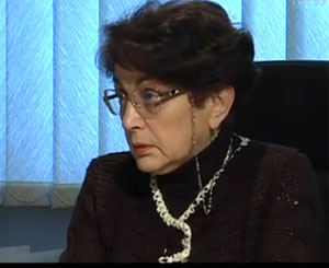 Лилия Сакварелидзе расскажет, как вести себя при задержании. 
Кадр из видео.