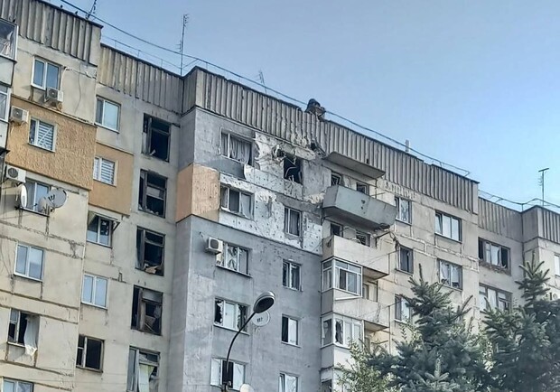 Оккупанты снова обстреляли Орехов: ранена женщина (фото) 