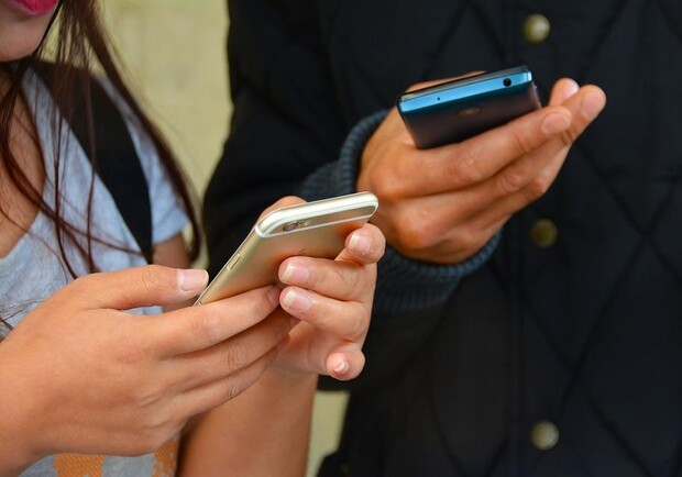 У Запорізькій області окупанти розсилають SMS-повідомлення з пропагандою. 