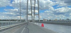 В Запорожье начали ремонт дороги на вантовом мосту