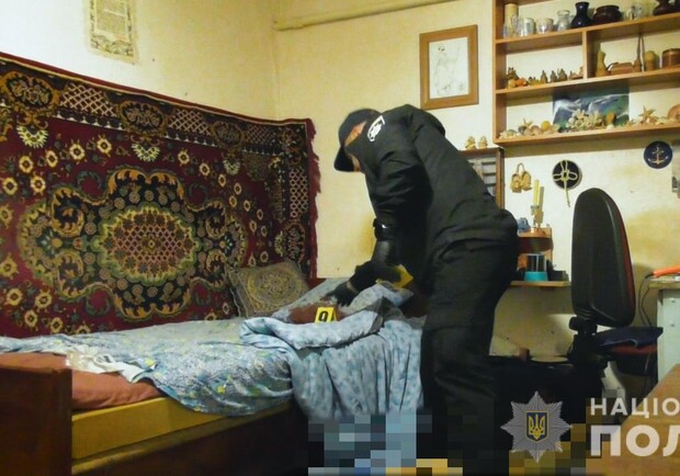 Тройное убийство в Запорожье: мужчина зарубил родственников топором. 