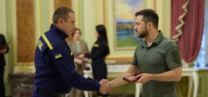 Зеленський нагородив запорізького піротехніка орденом 
