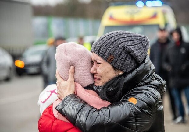 Окупанти почали вивозити українських дітей з Енергодара до Росії. 