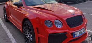 В Одессе заметили редкий Bentley Continental GT с необычным тюнингом 