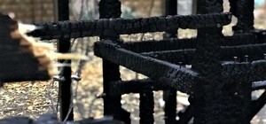 В Одессе вандалы сожгли детскую площадку