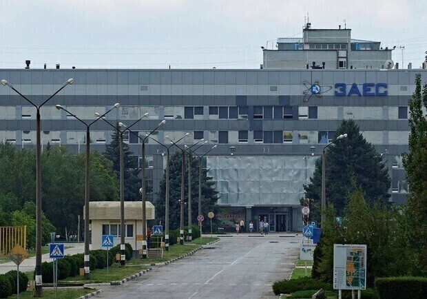 Более 4 тысяч работников Запорожской АЭС выехали из оккупированного Энергодара. 