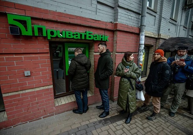 Во временно оккупированном Мелитополе военные РФ обворовали отделение банка. 