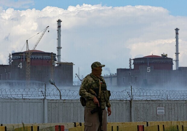 МАГАТЕ зафіксувало вибухи поблизу реакторів Запорізької АЕС. 