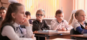 Очное обучение в школах Киева будет проходить в световой день