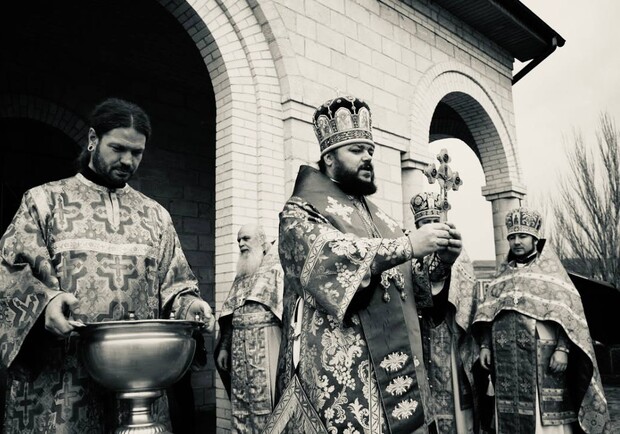В Бердянске священники московского патриархата активно сотрудничают с оккупантами. 
