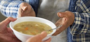 Харьковчанам будут раздавать горячие обеды