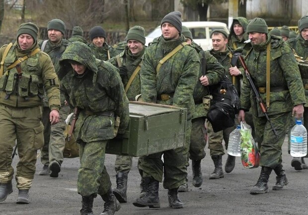 Військовий експерт розповів, чого росіяни виводять з півночі Запоріжжя не всі війська. 