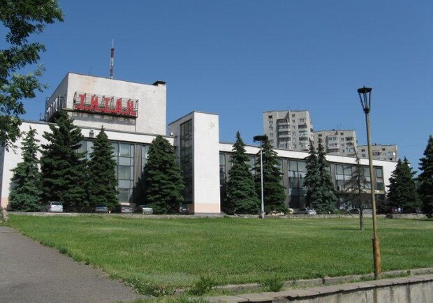Замість "Орбіти", "Титана" та "Хортицького": у Запоріжжі створили "Центр культурних послуг". 
