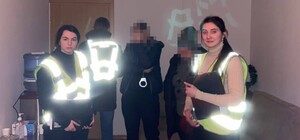 На Оболони злоумышленники пытались завладеть квартирой умершей женщины