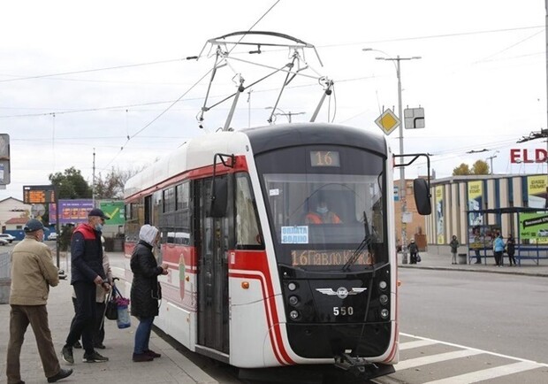 Як у Запоріжжі працюватиме громадський транспорт 1 січня - 