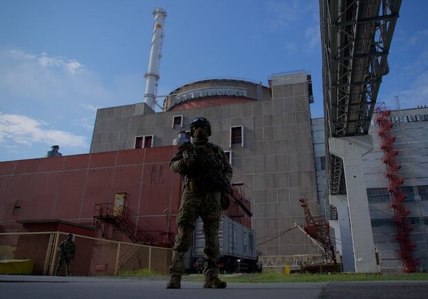 Оккупанты ищут персонал на Запорожскую АЭС по объявлениям - 