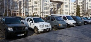 В Харькове военным и спасателям передали автомобили