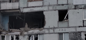 Оккупанты обстреляли многоэтажки в Запорожской области