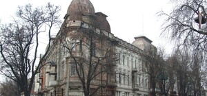 Одесситка получит более 200 тысяч гривен компенсации от городских властей за повреждение квартиры