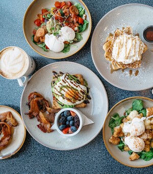 7 ресторанів у центрі Львова, де подають сніданки 