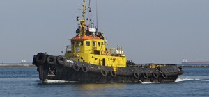 Одеський порт продає три буксири