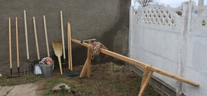 Необычный эксперимент: на кладбище в Одесской области будут бесплатно выдавать инвентарь для ухода за могилами