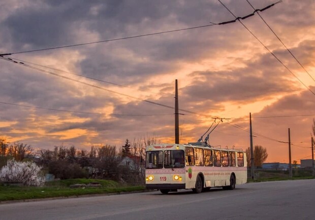 Как будет работать общественный транспорт в Запорожье 2 апреля 2023 года. Фото: facebook.com/vega.zp
