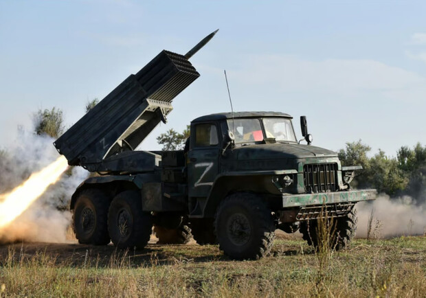 Армия РФ нанесла удар по аграрному предприятию в Запорожской области. 