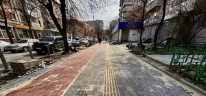 В центре Днепра появляется велодорожка с логичным началом