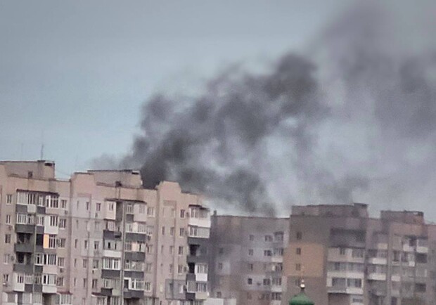 В Мелитополе раздались взрывы: захватчики вызвали скорую и пожарную. 