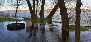 Вода отступает: сколько домов остаются подтопленными на Днепропетровщине