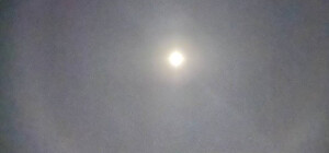 В небе над Киевом опять появилось необычное природное явление 