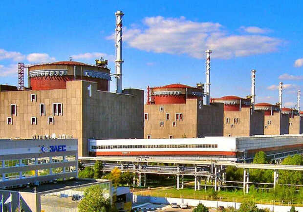 Оккупанты заявили о возможном затоплении Запорожской АЭС и риске прорыва дамбы -