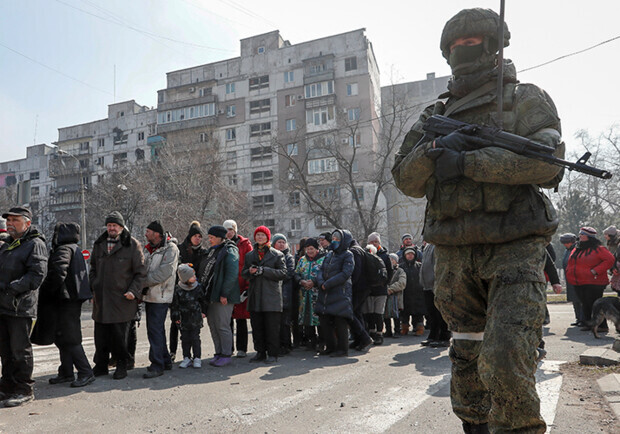 РФ намагається вивезти своїх солдат із Запорізької області під прикриттям евакуації населення. 