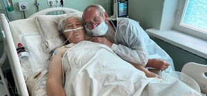 В больнице Мечникова спасли женщину, которая получила тяжелое ранение в Донецкой области