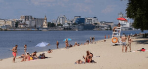 Стало відомо, на яких пляжах Києва безпечно купатися