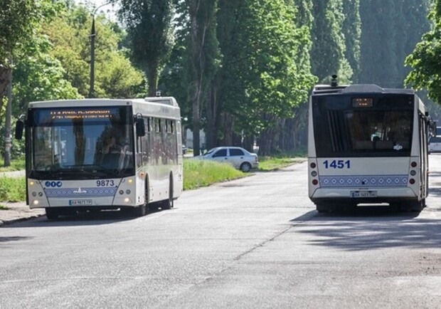 З 20 липня у Запоріжжі зміниться розклад двох міських автобусів. 