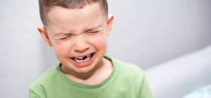 Залишав у кутку на всю ніч і бив до судом: в Одесі вітчим катував п'ятирічну дитину