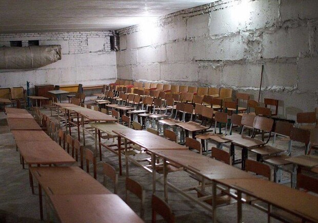 В Запорожской области десятки школ отправят "на простой": с чем это связано. 