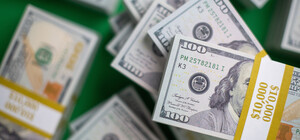 Курс валют в Україні: скільки коштує долар та євро