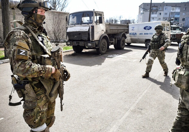 Россия выстраивает новую линию укреплений на пути в Бердянск, - разведка Эстонии. 